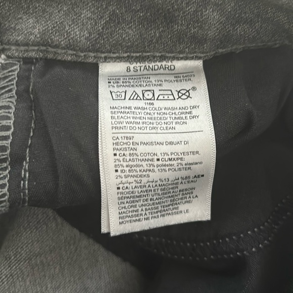 Old Navy Rockstar Jeans - Picture 5 of 6